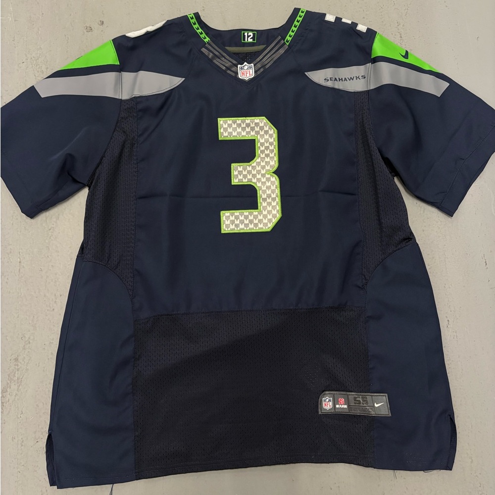 Russell Wilson, Seattle Seahawks jersey on field